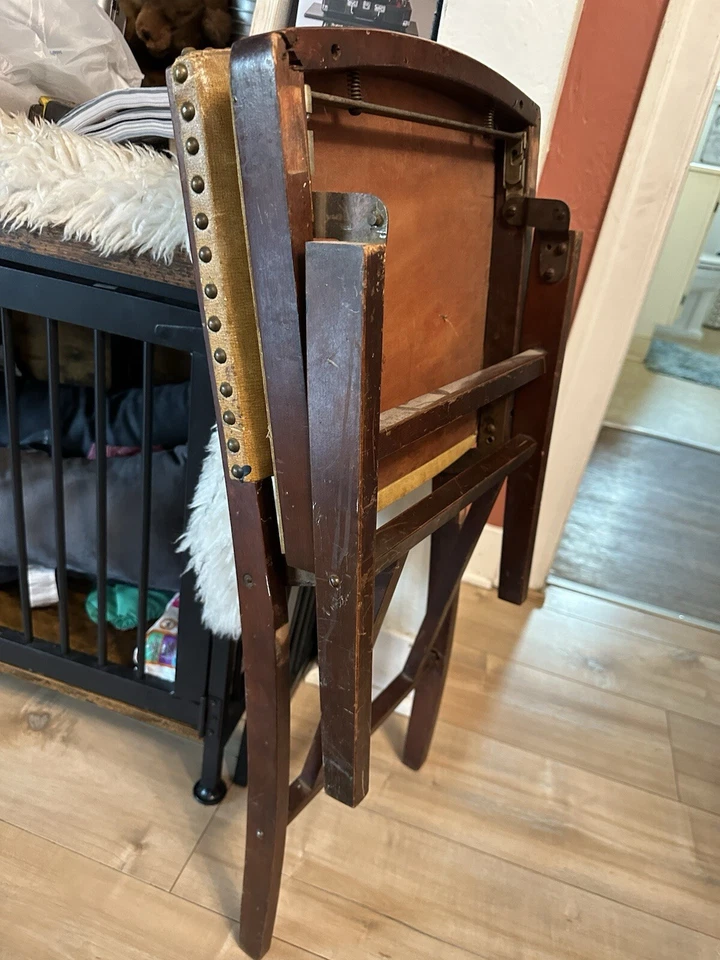 Silla Plegable Antigua - Asiento y Respaldo Acolchado Foto 3 de 4