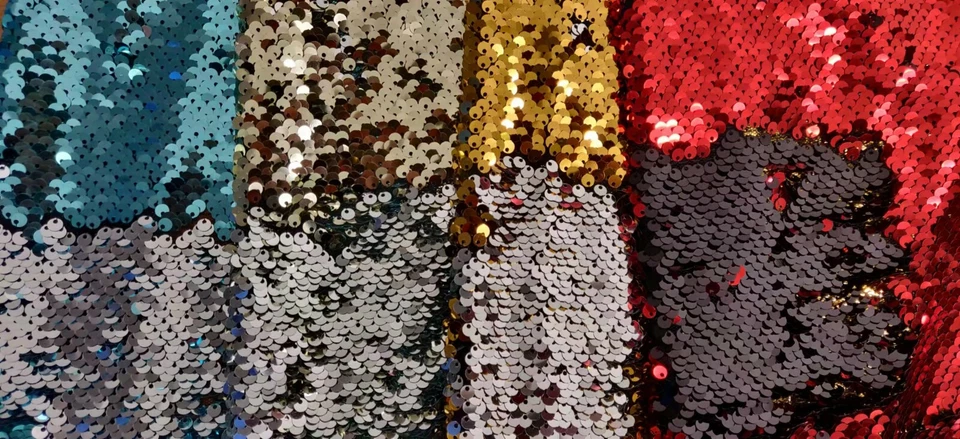 Mermaid Two Tone Color 5mm Sequin Fabric Reversible Sparkly Fabric 130cm Wide - Image 4 of 4