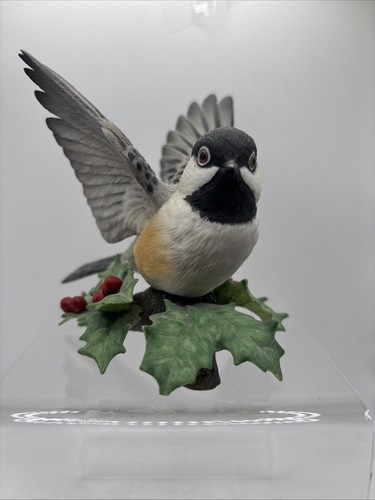 LENOX Fine Porcelain BLACK CAPPED CHICKADEE From The Garden Bird Collection EUC - Picture 7 of 9