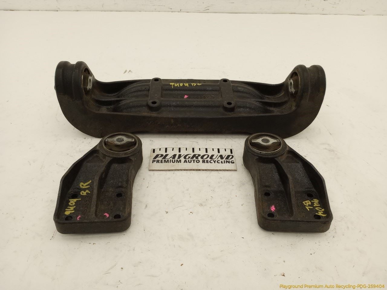 Maserati Quattroporte M139 Set Of Rear Differential Carrier Mount Bracket 03-08