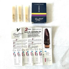 Vandoren Traditional Bb Clarinet Reeds Strength 4 Box of 3 FAST SHIPPING