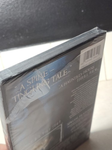 The Woman in Black (+ UltraViolet Digital Copy) DVD Brand New - Foto 3 di 4
