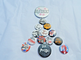COLLECTION OF 14 ORGINAL VINTAGE PUNK PIN BADGE RARE SEX PISTOLS.