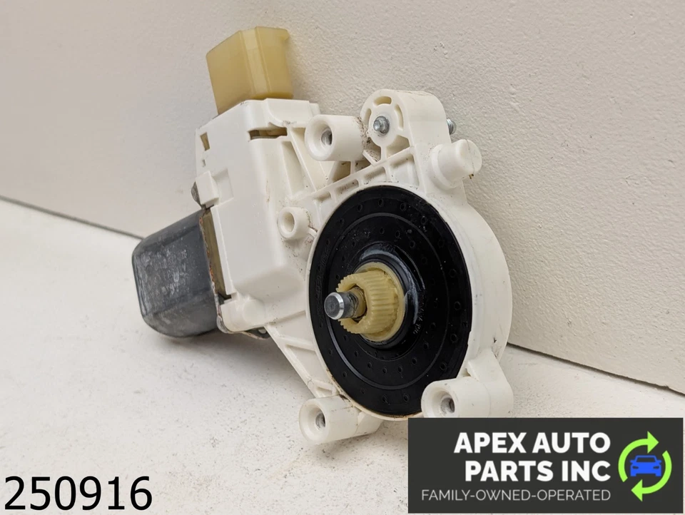 OEM 2006 BMW 325xi E91 3.0L  Front Left Driver Window Regulator Motor - Image 2 of 4