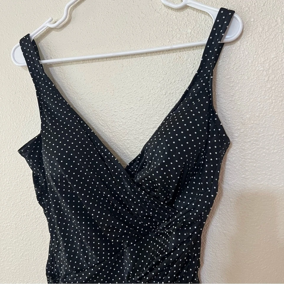 Traje de baño Miraclesuit 63488 negro blanco lunares una pieza 16 plus Foto 2 de 4