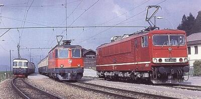 AK XL · Elektro-Lok  250 252 + Re 4/4 44 · DR/SOB · Rothenthurm · 1990  (07.02)