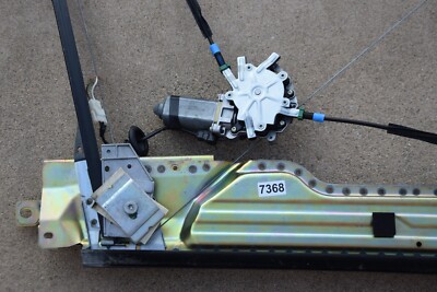 F0 98-04 VOLVO C70 CONVERTIBLE RIGHT PASSENGER WINDOW REGULATOR 