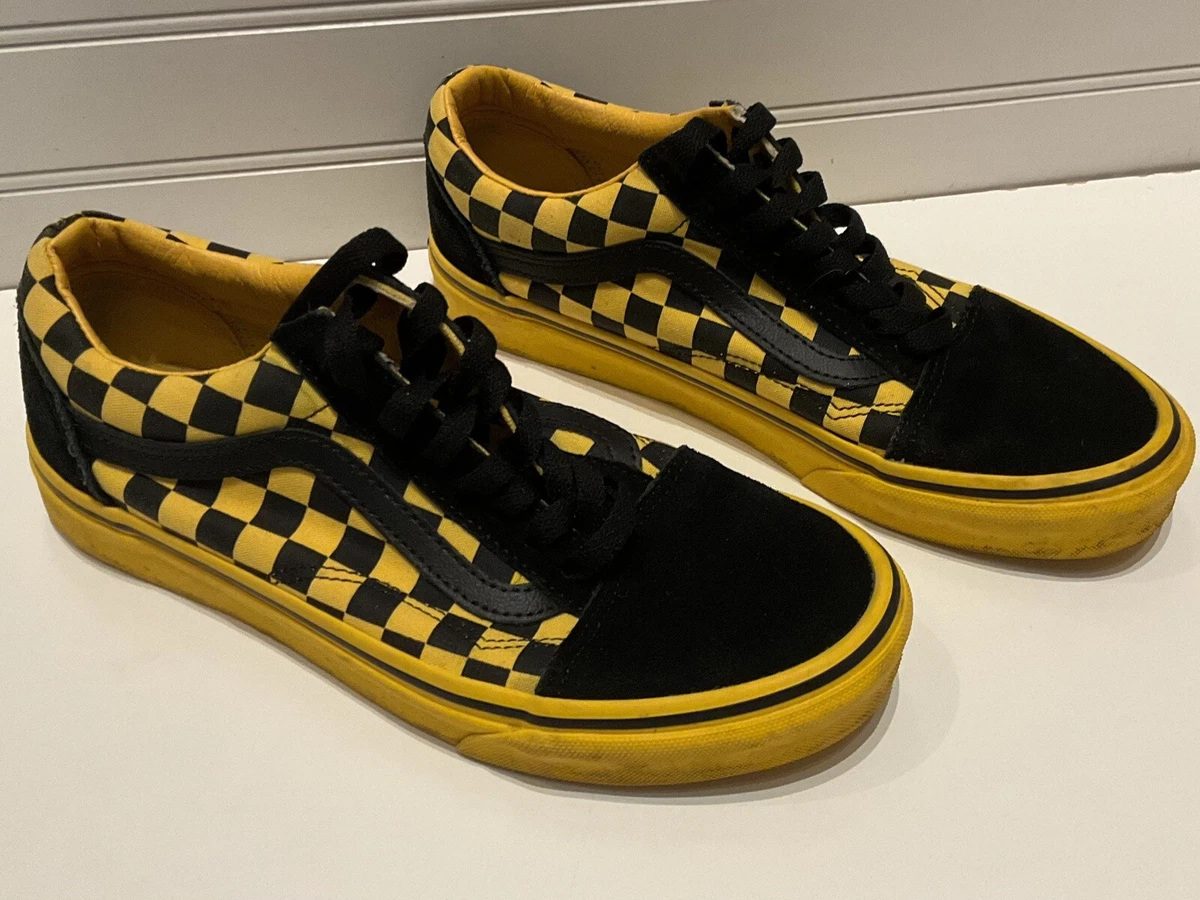 Vans Classic Slip-On Shoes (Color Theory Checkerboard Golden Yellow) - 5.0 Boys/6.5 Women