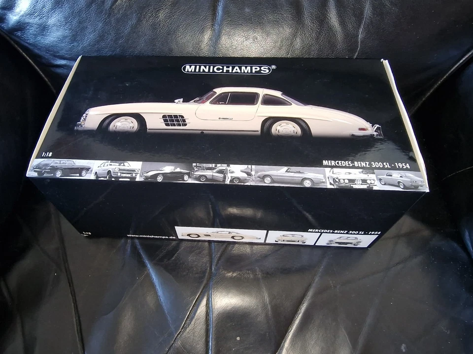 MINICHAMPS 180 039002 Mercedes-Benz 300 SL 1954 Gulwing BLANCO ESCALA 1/18 Foto 2 de 4