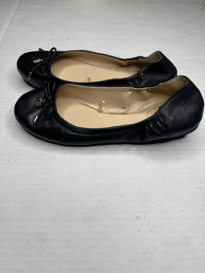 VINCE CAMUTO Black Leather  Ballet Flats Shoes w/bow Size 7.5 Gold Accent Logo - Image 3 of 4