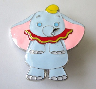 Disney Pin ADORABLE DUMBO 3D 