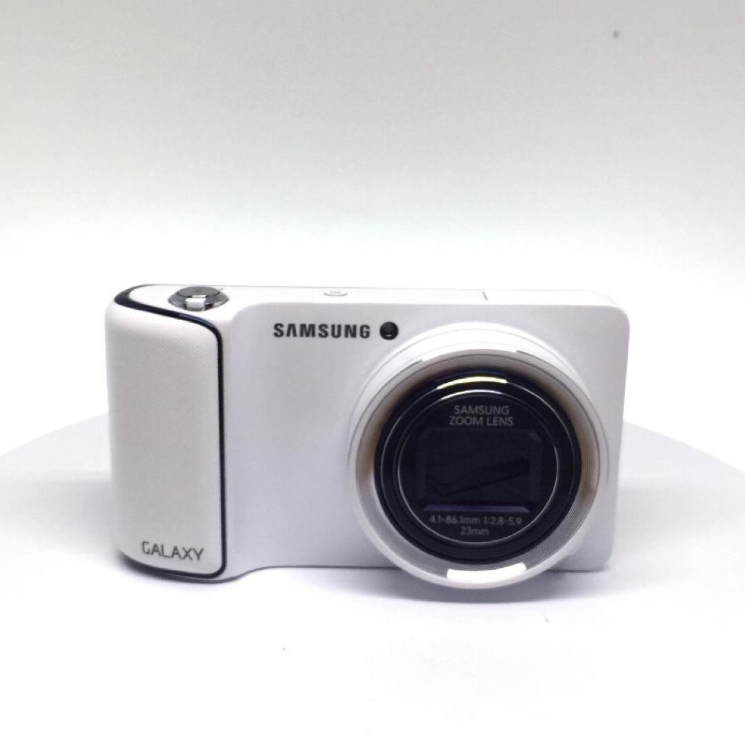 Samsung Galaxy Camera 17 MP 21x Optical Zoom 4.8-in LCD - White