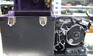 Kodascope Model B 16 mm Movie Projector with Case READ VERY CLEAN