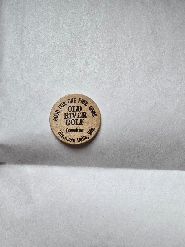 Wisconsin Dells Old River Golf Wood Souvenir Token