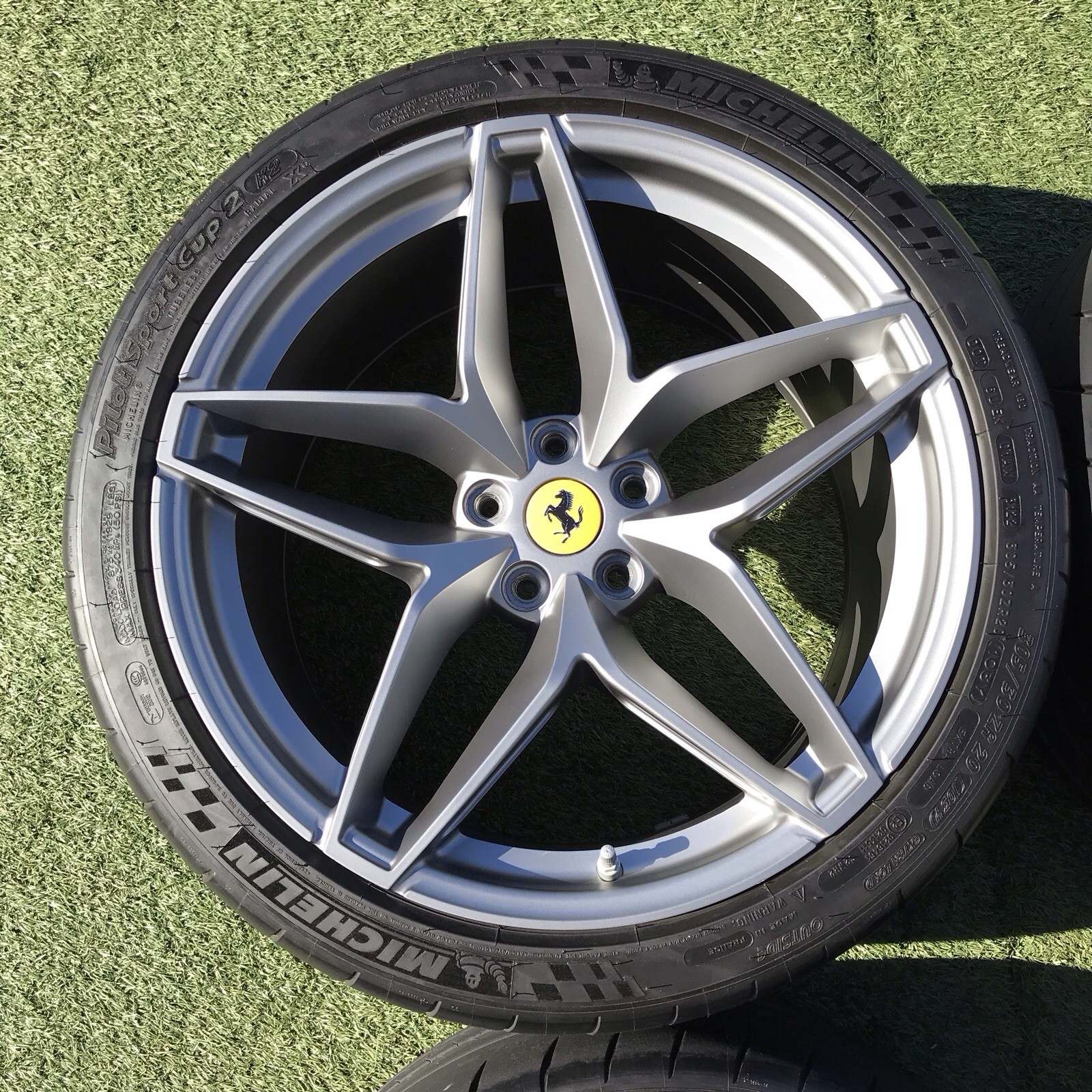 20 FERRARI 488 F8 PISTA SPIDER 791701 RIMS TIRES TPMS OEM GENUINE FACTORY 791704