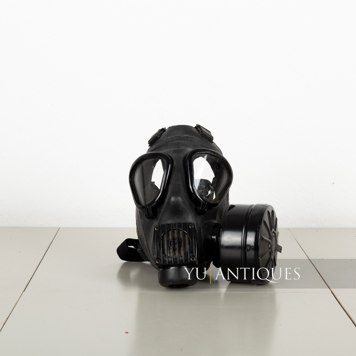 Vintage Genuine Yugoslavia Serbia Army Police M2F Gaz Mask M Vintage Genuine Yugoslavia Serbia Army Police M2F Gaz Mask M
