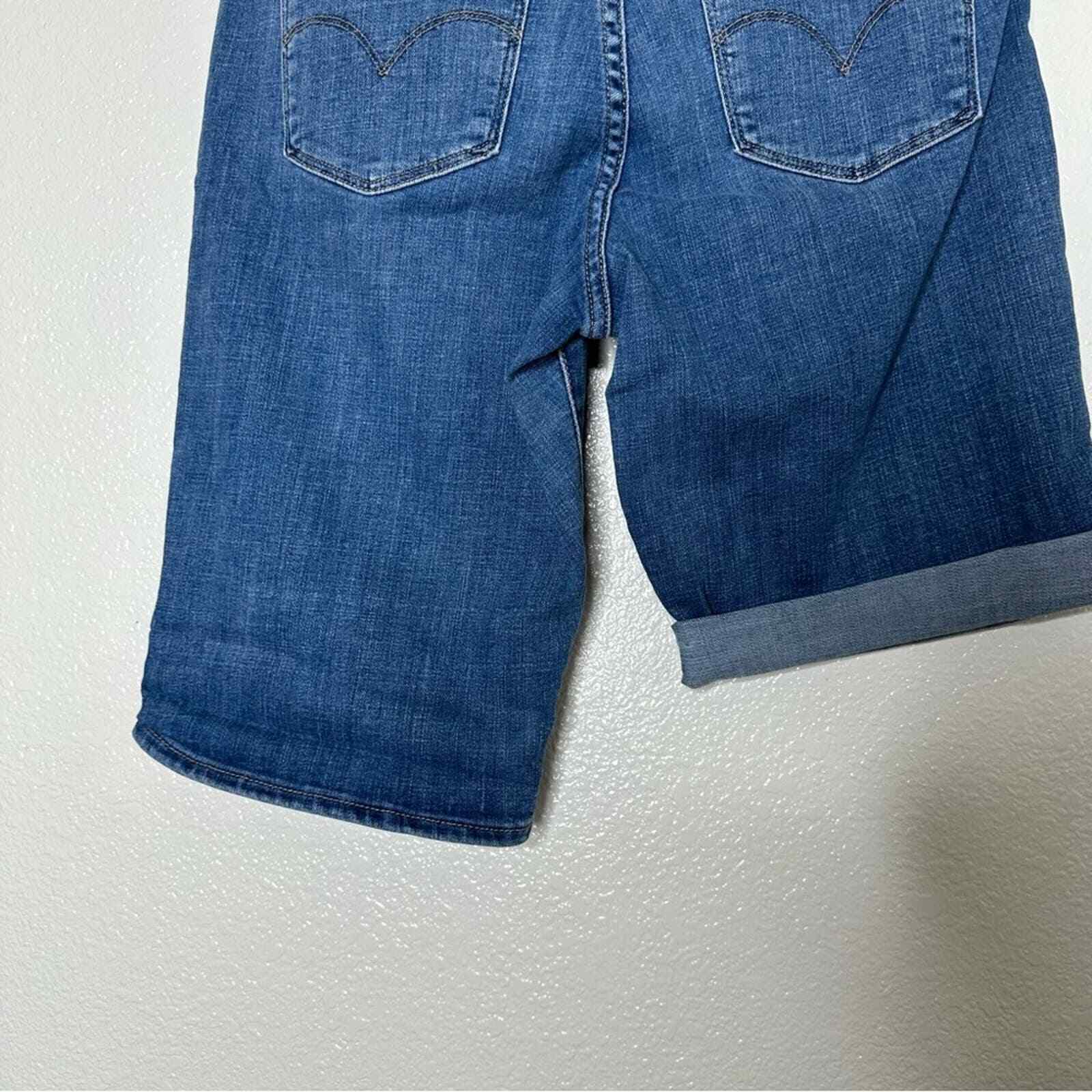 Levis Bermuda Jeans Shorts 31 - image 2