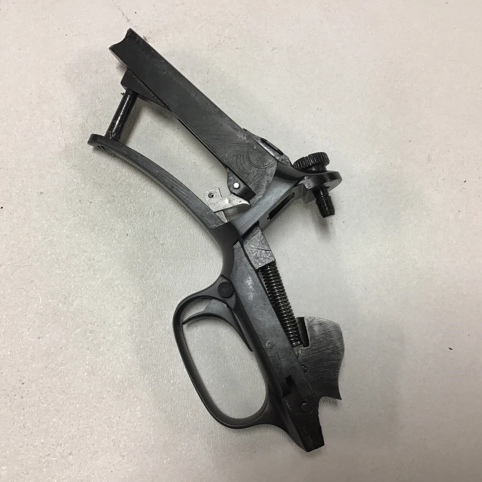 Conjunto de protector de gatillo Winchester, modelo 1911, 12 ga. #7449. Foto 3 de 4