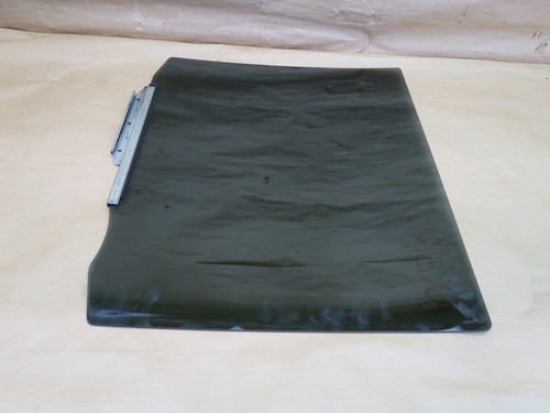 2004-2006 Scion xB Rear Right Door Window Glass OEM - Picture 11 of 13
