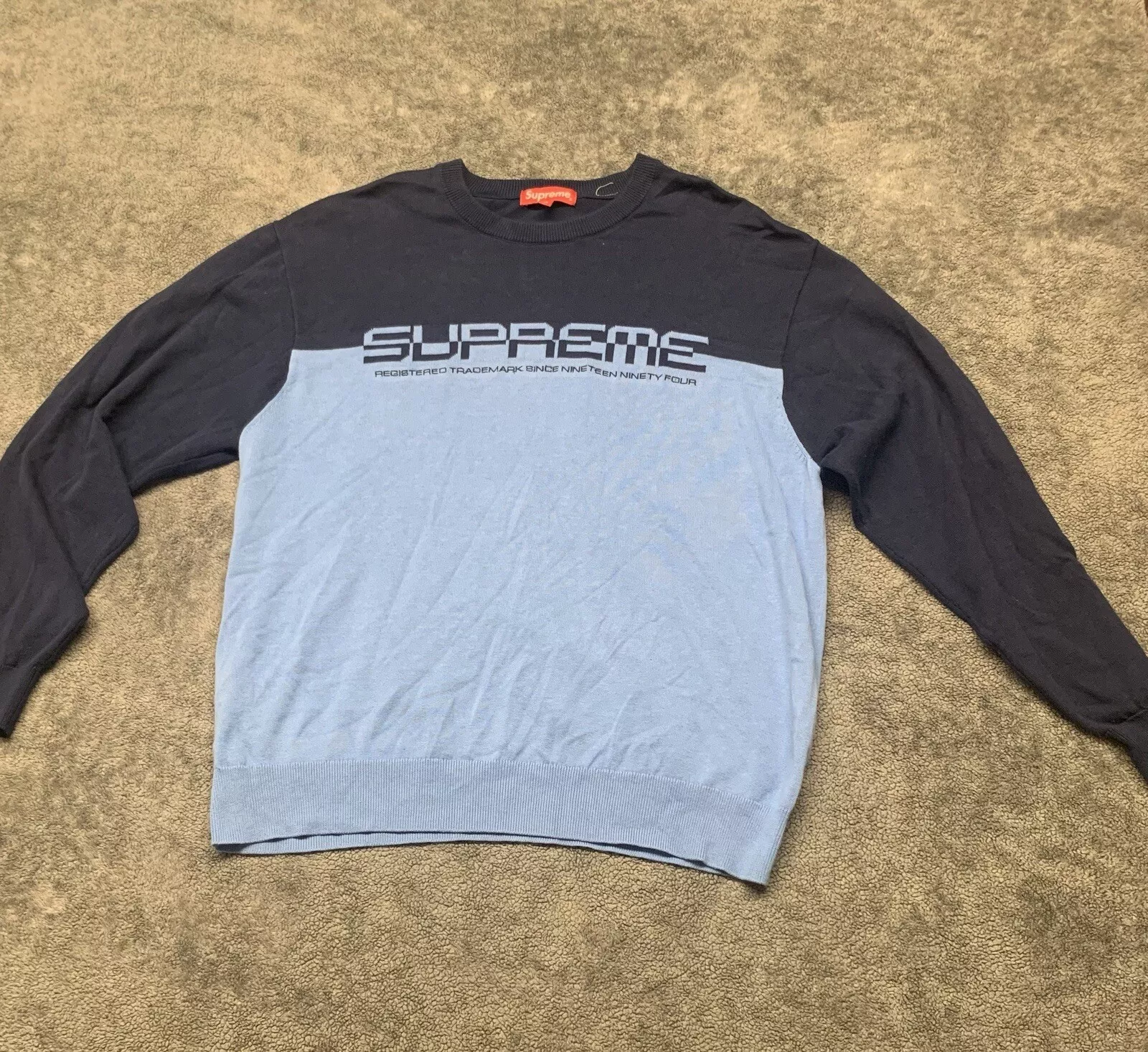 supreme pull deux tons bleu taille médium neuf
