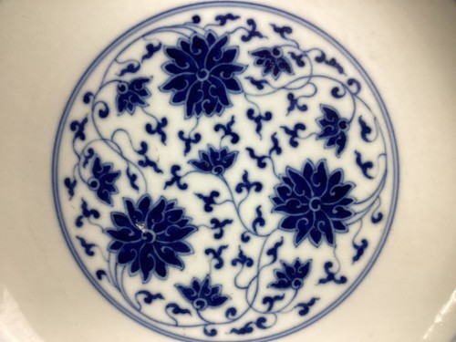 19C Guangxu-03 清光緒 青花纏枝蓮紋盤一對 A pair of blue and white 'Lotus' pattern plates - Picture 6 of 7