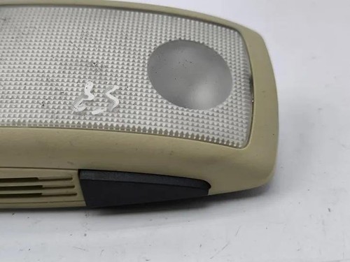 Volvo V70 II SW Interior Light 2.40 Diesel 120kw 2008 26415215 - Picture 8 of 8