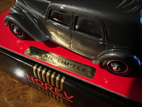 Norev Ligne Noir | Hand Built 1:43 | 1934 Citroen 22 CV Familiale | Limousine - Picture 9 of 12