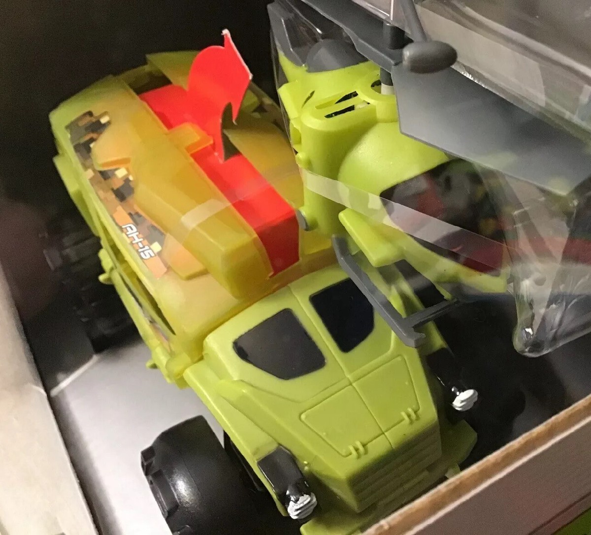 Happinet AIRHOGS Land and Air Dual Confidential Helicopter Stealth