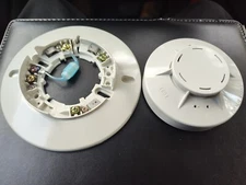 Kidde Fenwal CPD-7051 Ionozation Smoke Detector  w/ Base 30 Day Warranty 