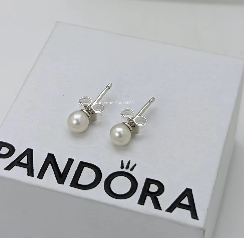 NEW 100% Authentic PANDORA 925 Ale Silver Pearl 4.5mm Stud Earrings 293168C01 - Image 4 of 4