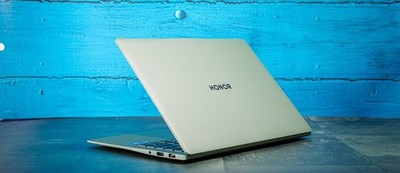Honor MagicBook Art 14 2025 Ultra 7 255H 3k Touch 32GB RAM 1TB SSD Green 2.2 lbs