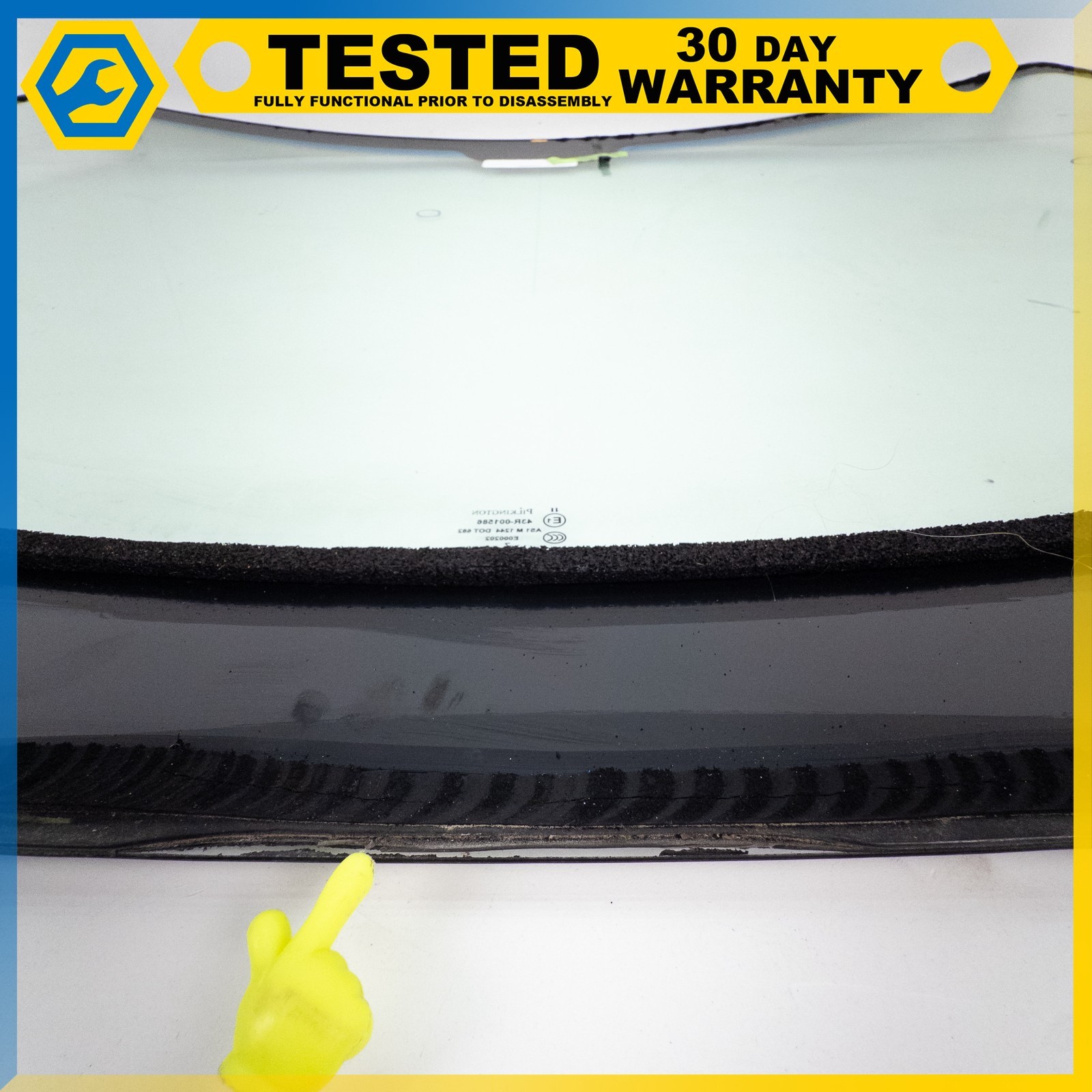 Aston Martin Vantage 2006-2017 Front Door glass