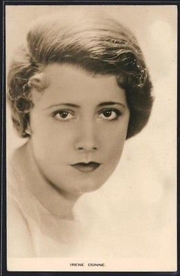 Schauspielerin Irene Dunne mit Seitenscheitel, Ansichtskarte 