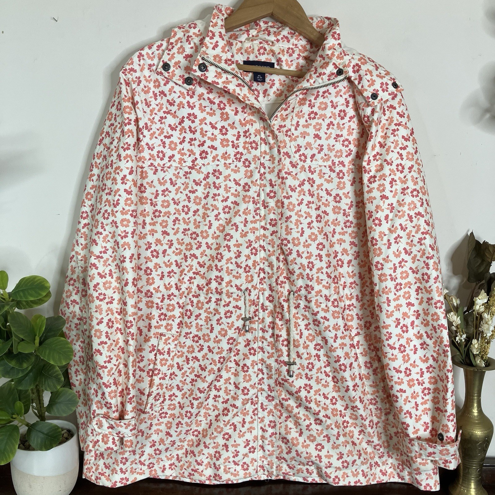 Lands End  Womens Floral Raincoat Jacket Size XL Hooded Pink Rust Off White