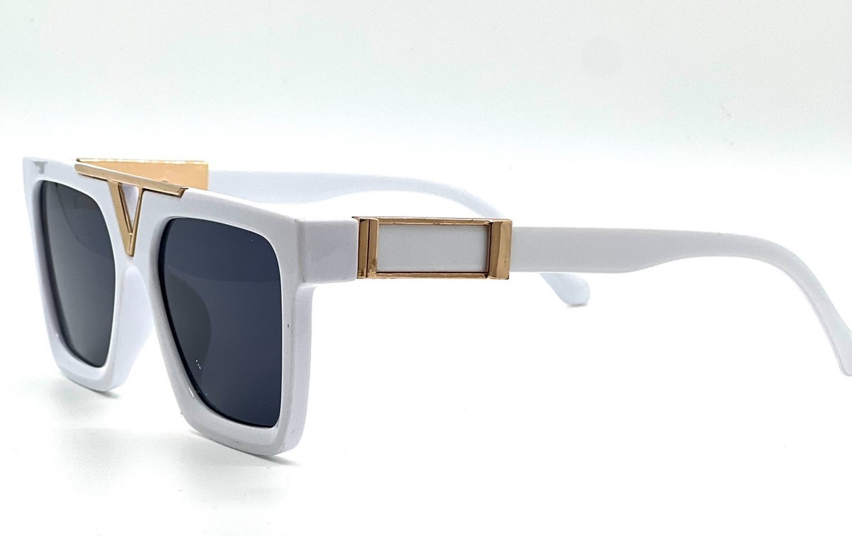【送料&関税込】Golden  Square Classic Sunglasses - Uni Men's Sunglasses Square One Gold Colored Metal Frame Top Bar