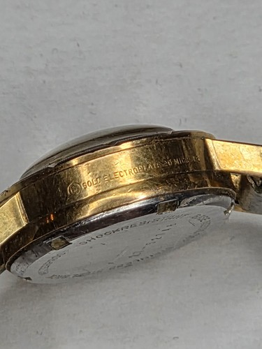 Vintage Croton Swiss Quartz Gold Plated Watch 27-52748 (Needs Battery) - Picture 10 of 11