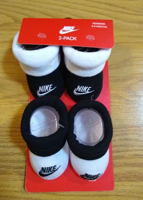 nike newborn infant booties