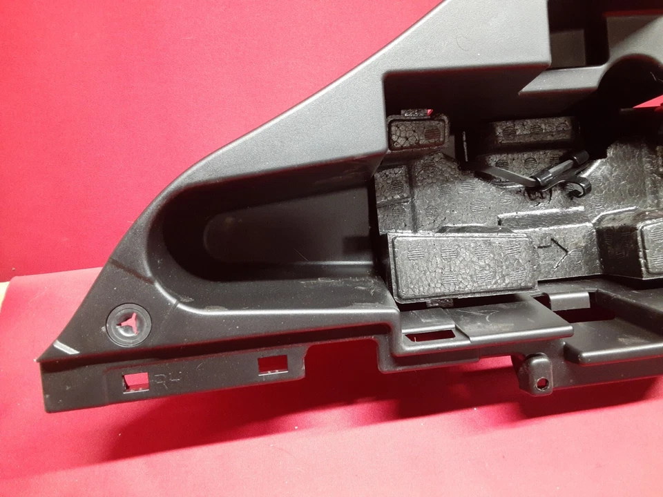 Toyota Highlander 2004-2007 caja de carga trasera derecha cubierta lateral moldura 64741-48040 Foto 2 de 4