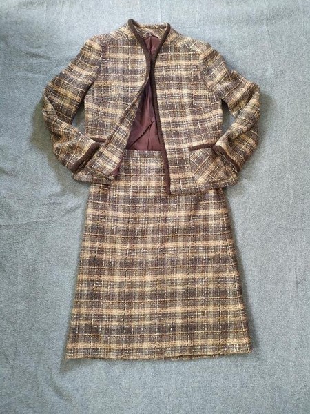 Women Vintage stories Suit Brown Wool 36 / S / 44
