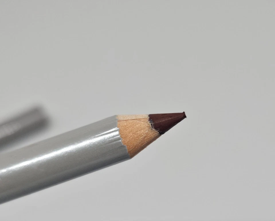 Mira Lip Definer Liner 04 RAISIN 0.04oz/1.14g Full Size - Image 2 of 4