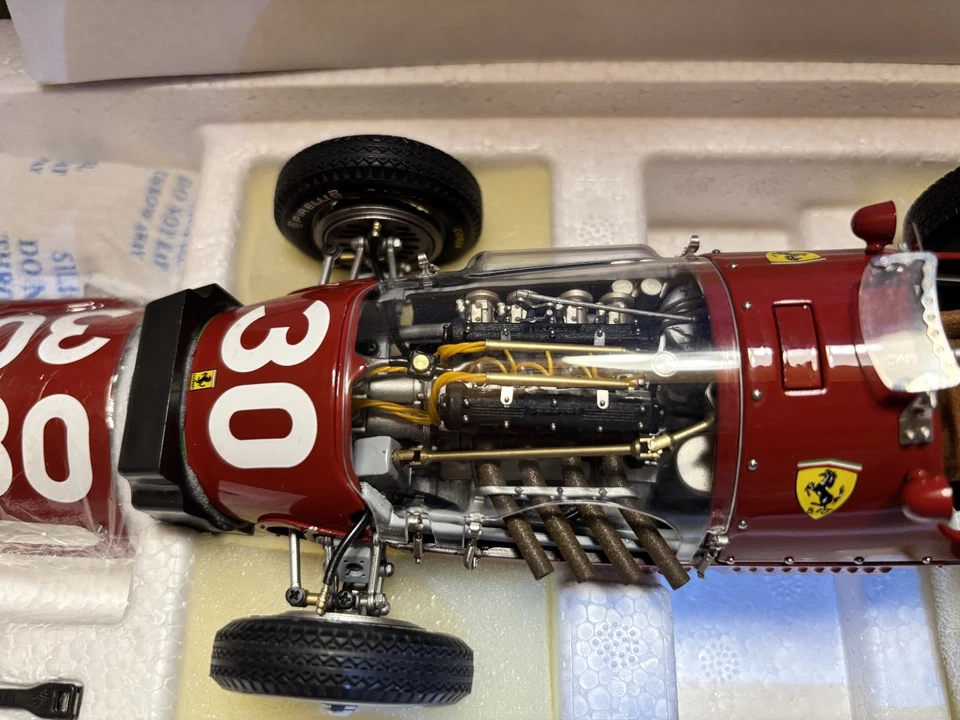 EXOTO 1/18 FERRARI 500F2 1952 #30 Piero Taruffi  1° posto GP SVIZZERA - Immagine 2 di 4