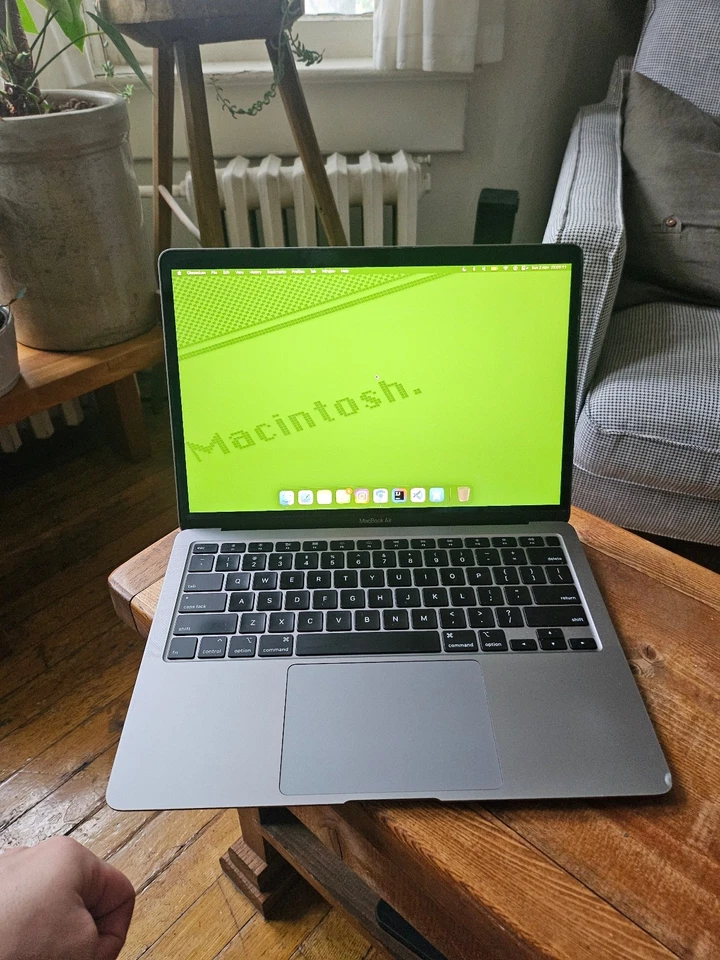 Apple MacBook Air 13" Retina (2020) - Intel Core i5, 8GB RAM, 256GB SSD - Image 4 of 4