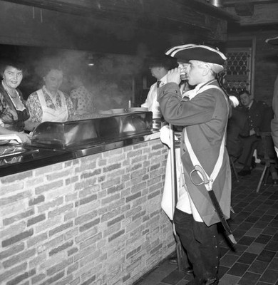Women's Carnival Day celebrated also by men with beer bratwursts o- Old Photo 1