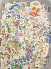 NM4)500g World Charity on Paper, nice variety and well trimmed single  paper. 