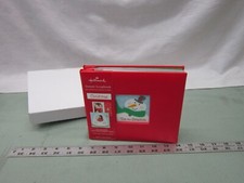 Hallmark Instant Scrapbook Christmas Album 'Tis the Season Red Pictures Memories