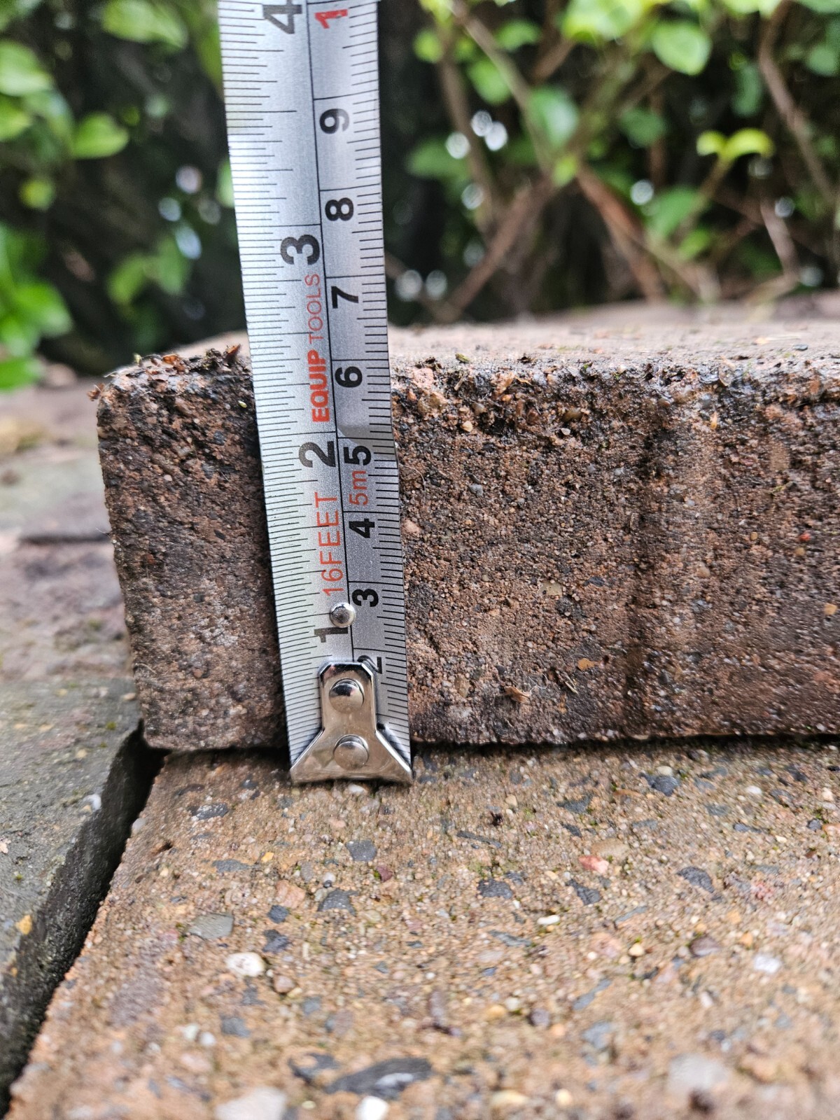 Block Paving Bricks 200 x 100 x 60mm Red & Dark Grey approx 600