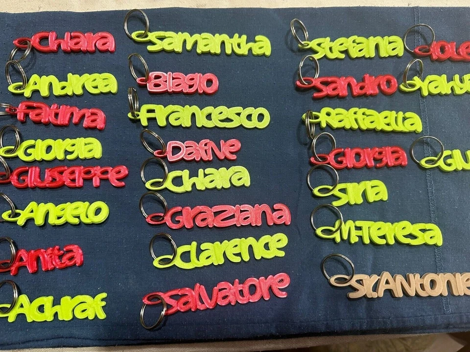 Portachiavi personalizzato e personalizzabile con nome o scritta in stampa 3d - Immagine 4 di 4