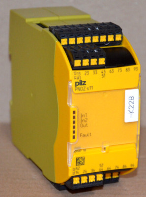 PILZ 751111 Sicherheitsschaltgerät PNOZ s11 C 24VDC 8n/o 1n/c