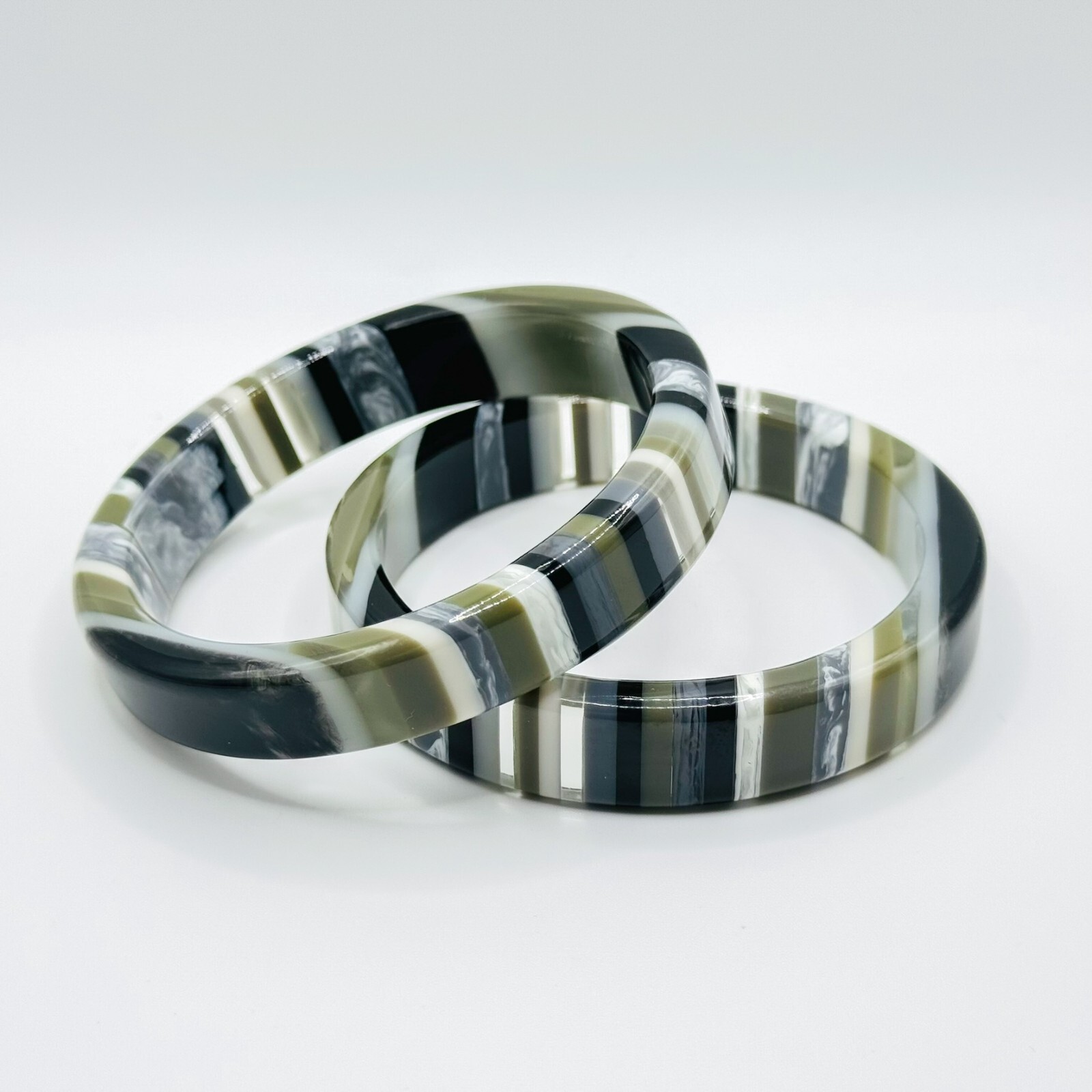 x2 Fire Fly Striped Pattern Chunky Solid Bangles … - image 1