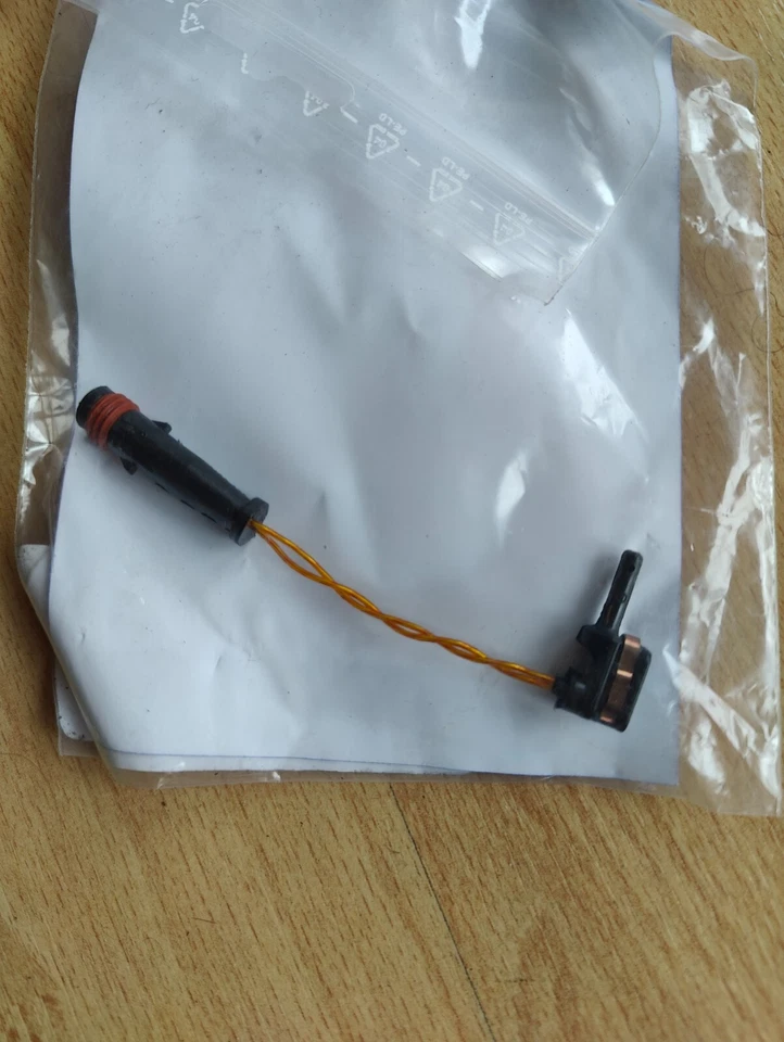 PAGID P8035 FRONT/REAR BRAKE WEAR SENSOR FOR MERCEDES-BENZ - Image 2 of 4